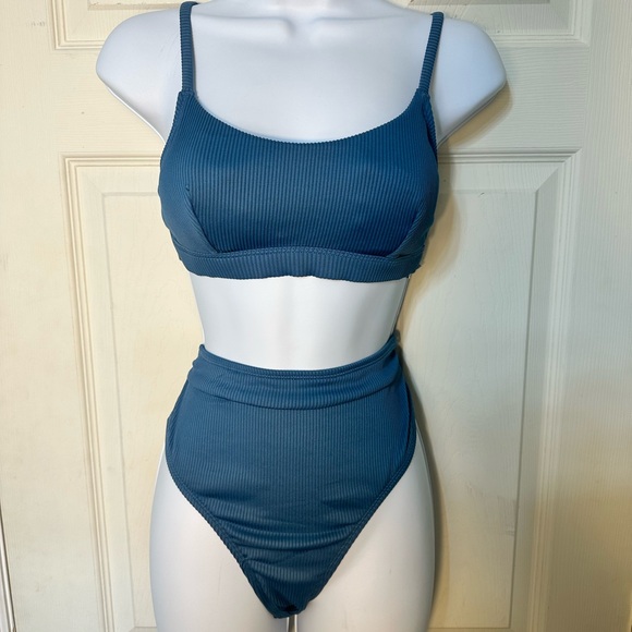 NWT Cupshe Bikini Ribbed Size Medium High Waisted Scoop Top - Picture 1 of 10